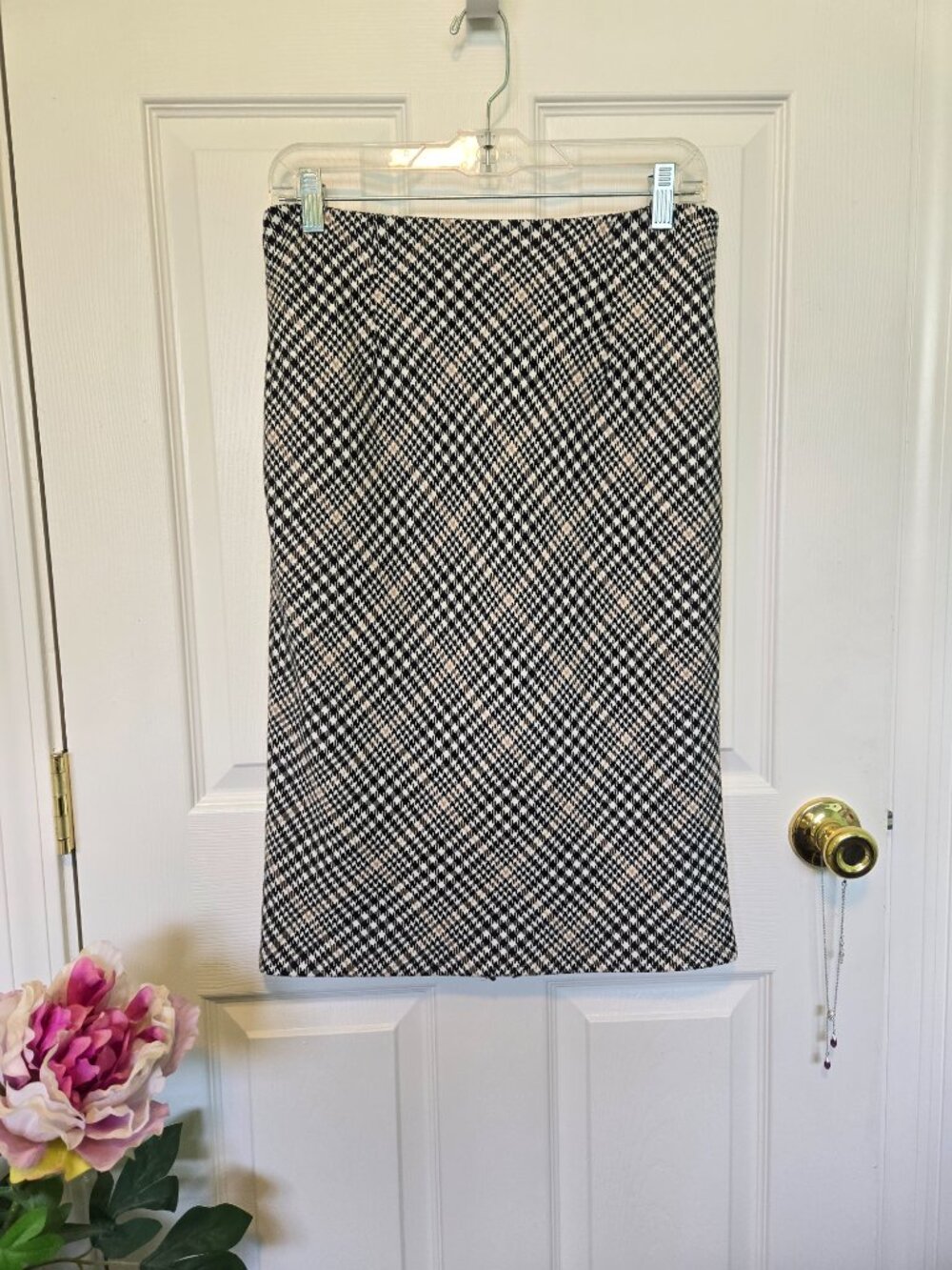 WHBM Lined Houndstooth Pencil Skirt sz 6